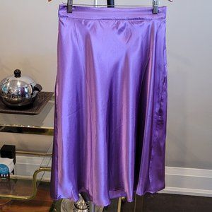 NWOT Lavender/Purple Vero Moda Satin A-Line Midi Skirt, size L